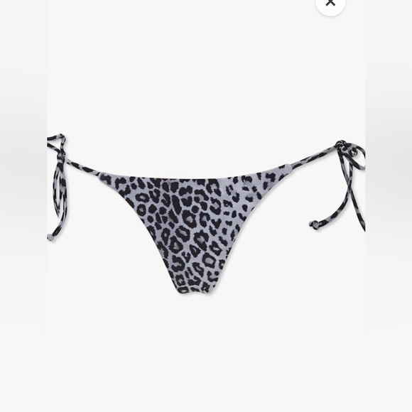 Leopard String Bikini - Picture 11 of 12